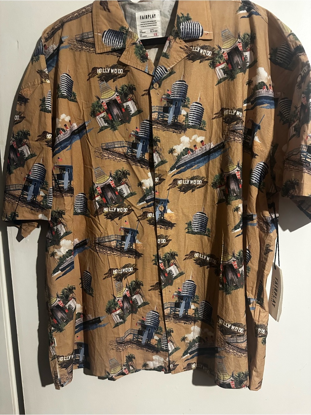 Fairplay Men’s Brown Hawaiian-Style Short Sleeve Button-Down Shirt